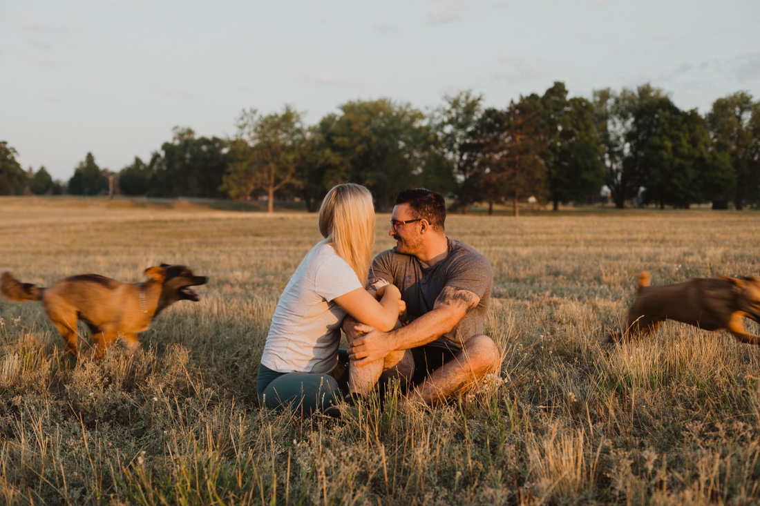 tips for including your dog for your engagement photo